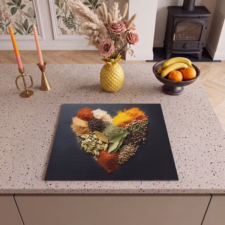 Induction hob protector - Spices - Mix - Heart Shape - Black — 3