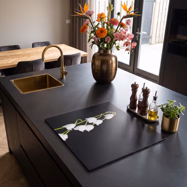 Induction hob protector - Lily of the Valley by Night — 2