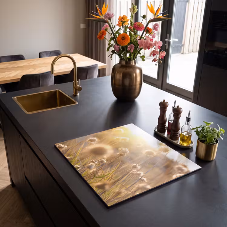 Induction hob protector - Sunlit Field Flowers — 2