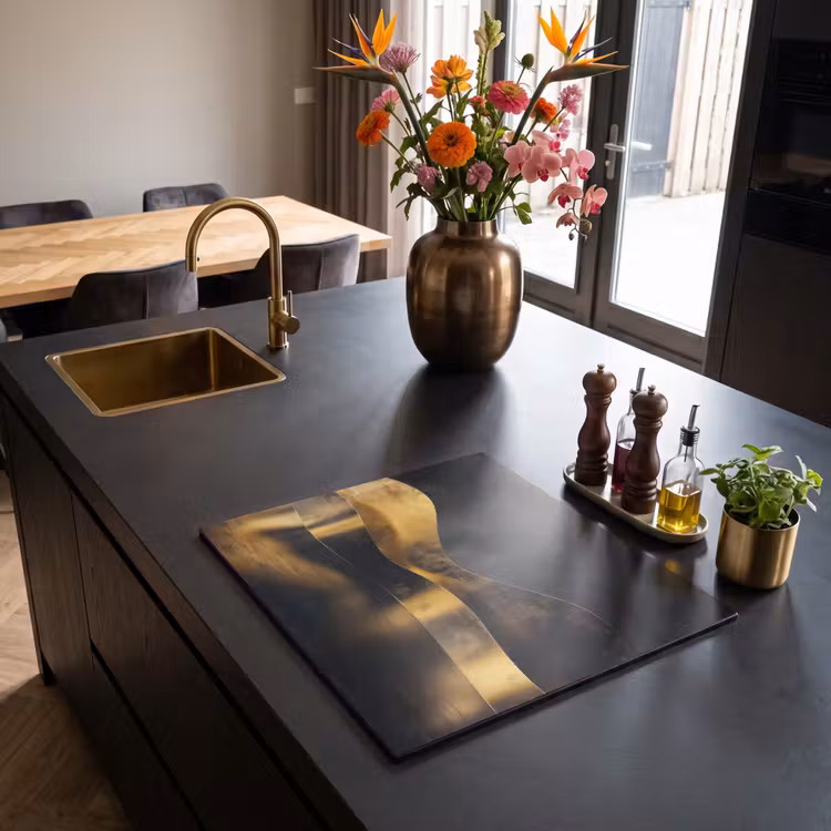 Induction hob protector - Waves of Gold and Shadow — 2