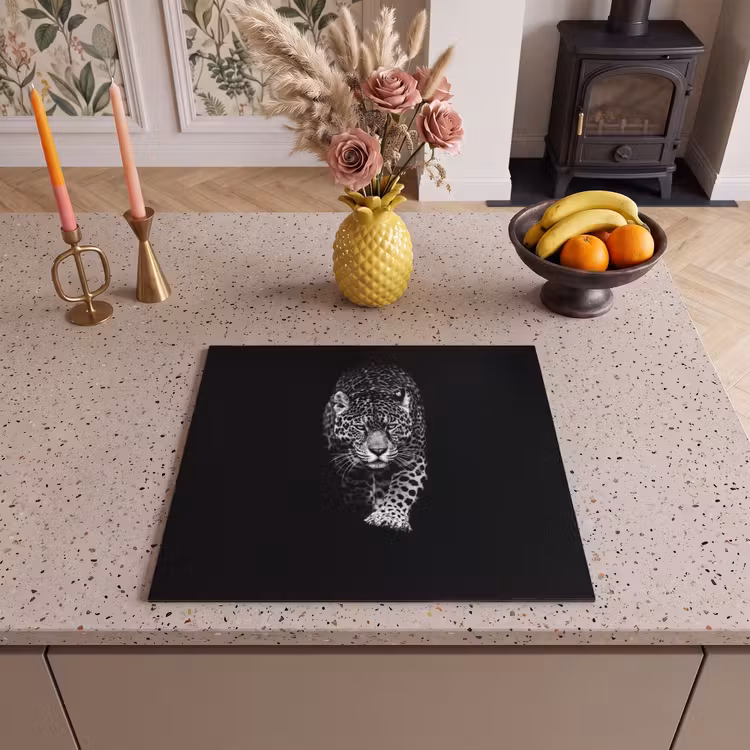 Induction hob protector - Approaching in the Shadow — 3
