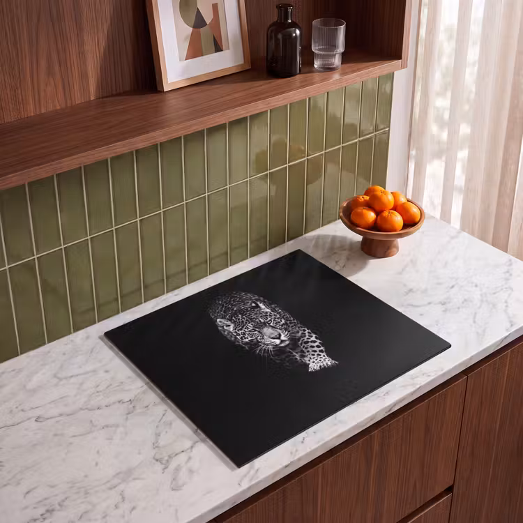 Induction hob protector - Approaching in the Shadow — 4