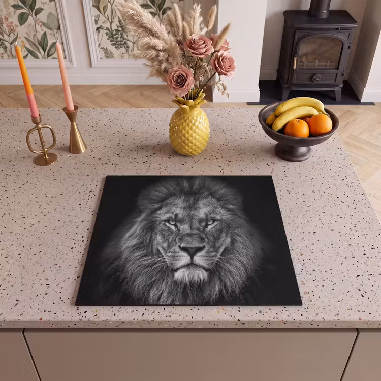 Induction hob protector - Sovereignty in Black and White — 3