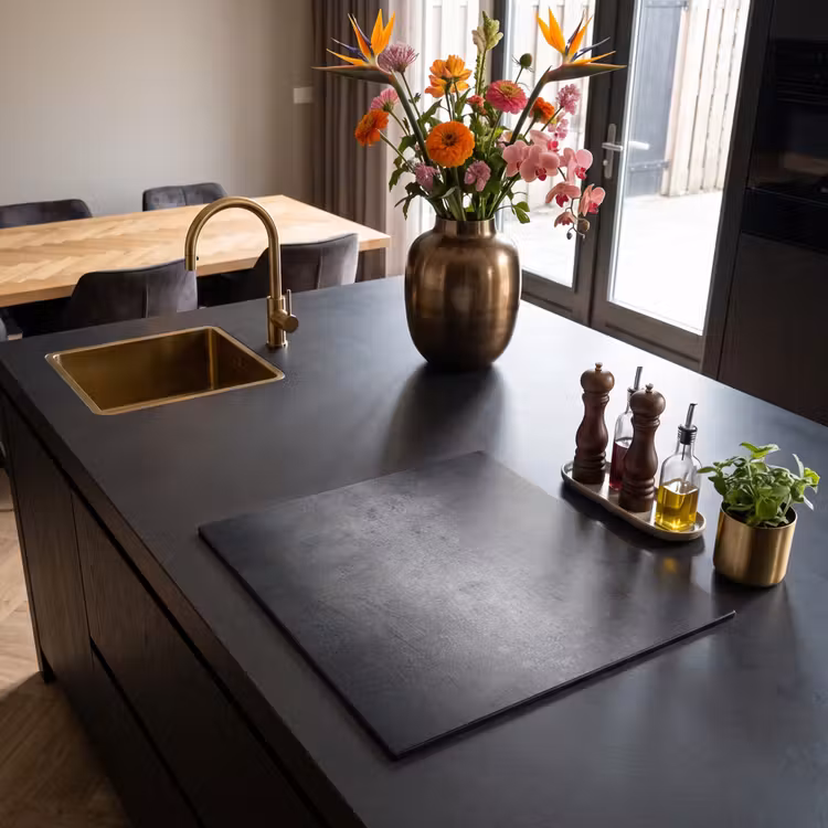 Induction hob protector - Twilight on Concrete — 2