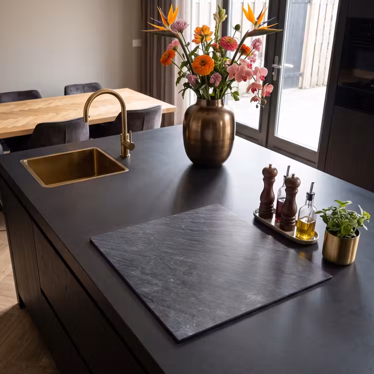 Induction hob protector - Shadows of the Earth — 2