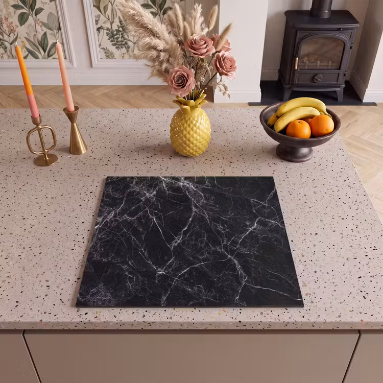 Induction hob protector - Lightning Bolt by Black Marble — 3