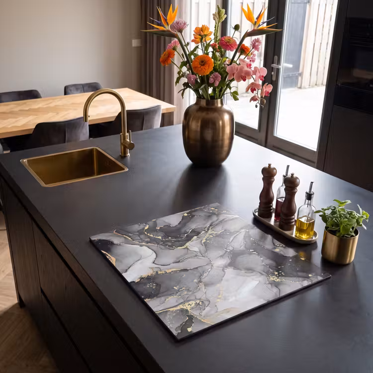 Induction hob protector - Gold veins by Monochrome Mountains — 2