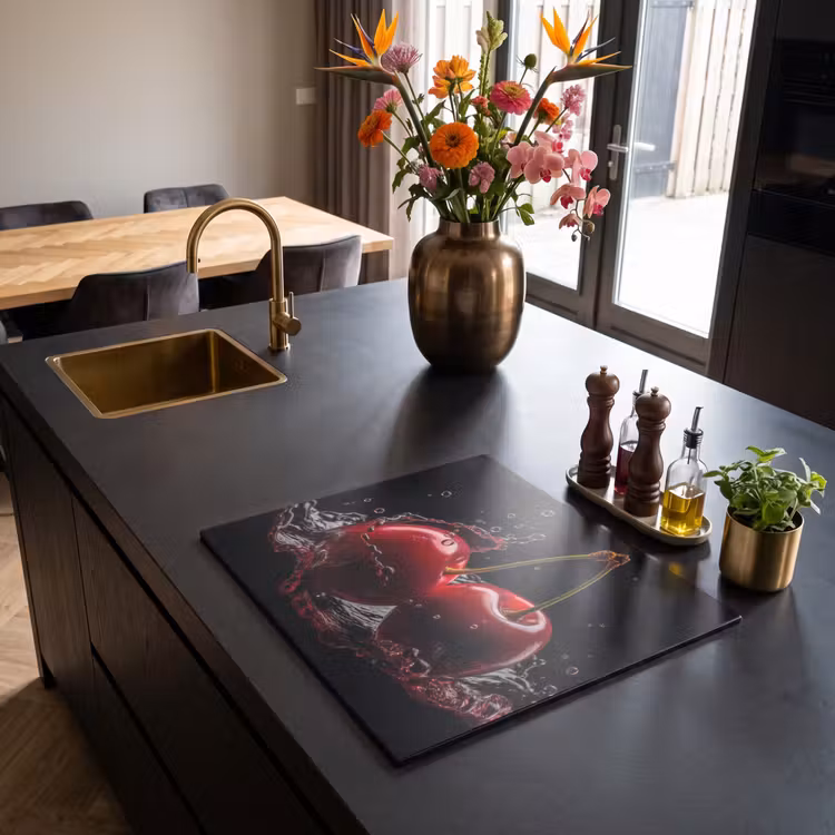 Induction hob protector - Cherry - Red - Fruit - Water - Black — 2