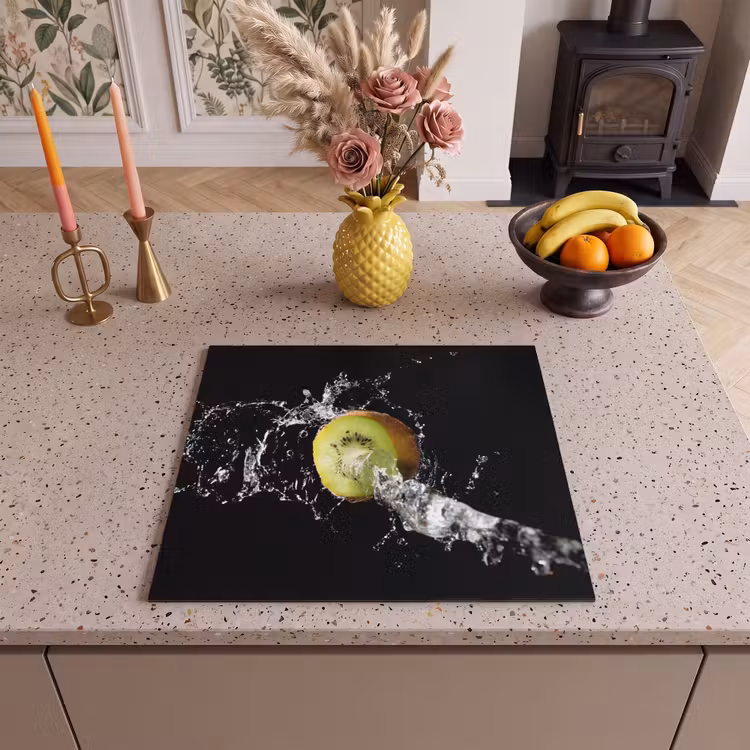 Induction hob protector - Kiwi in Water Artwork — 3