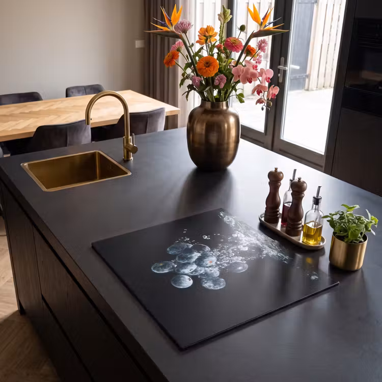 Induction hob protector - Blueberry Ballet Underwater — 2