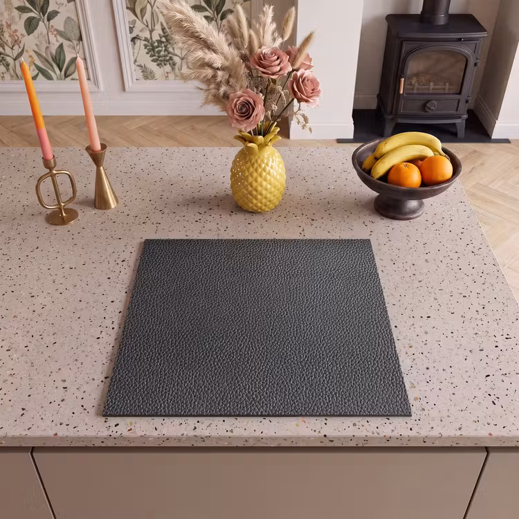 Induction hob protector - Leather Texture in Silver Light — 3