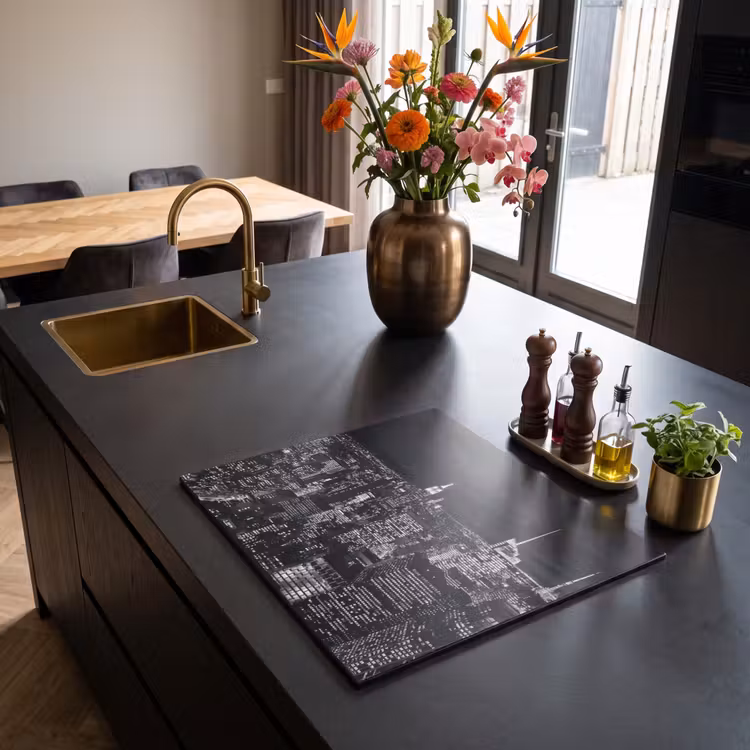 Induction hob protector - Metropolis at Night — 2