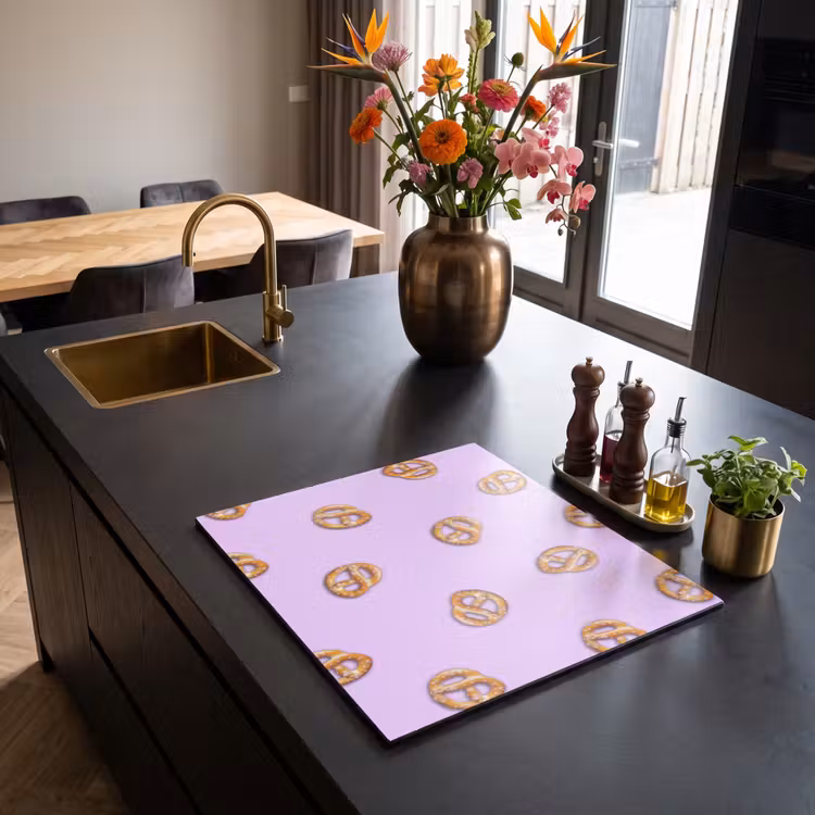 Induction hob protector - Pretzels - Food - Purple — 2