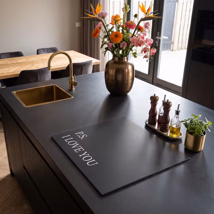 Induction hob protector - Black - Minimalist - Valentine — 2