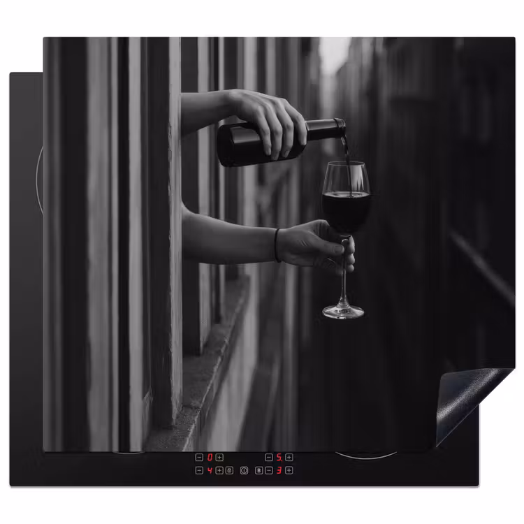 Induction hob protector - Wine bottle - Glass - Hands - Window — 1