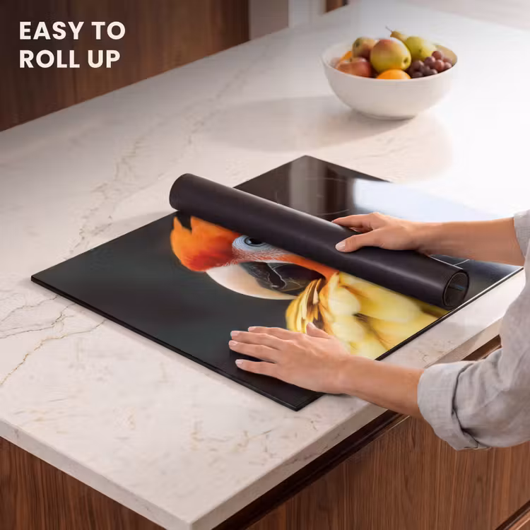 Induction hob protector - Close-up - Parrot - Feathers - Orange — 6