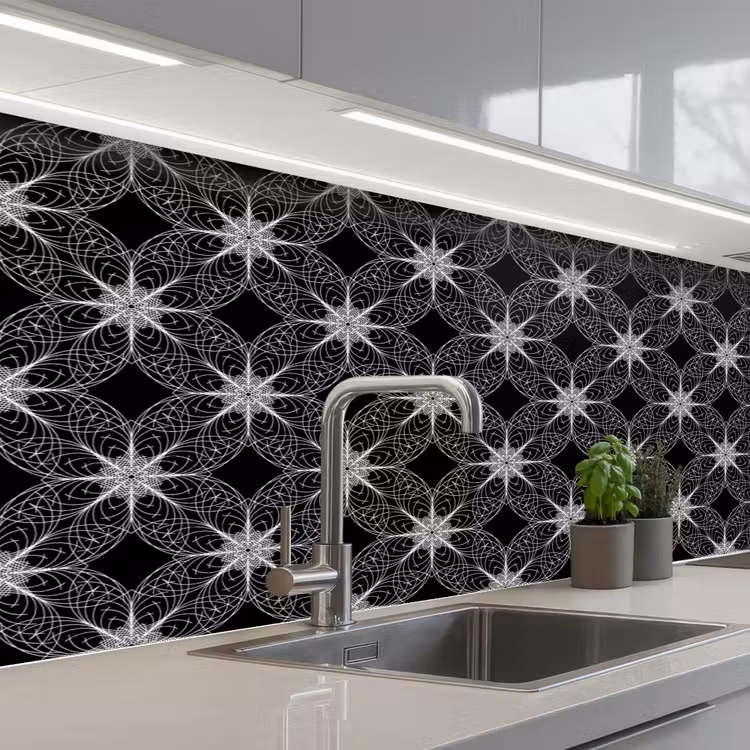 Kitchen splashback - Compass - Patterns - Black and White — 2