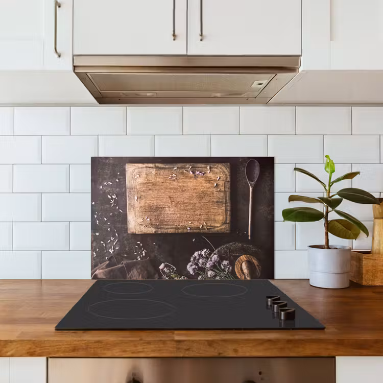 Kitchen splashback for hob - Cutting board - Herbs - Spoon - Kitchen - Rustic - Mortar - Chives — 3