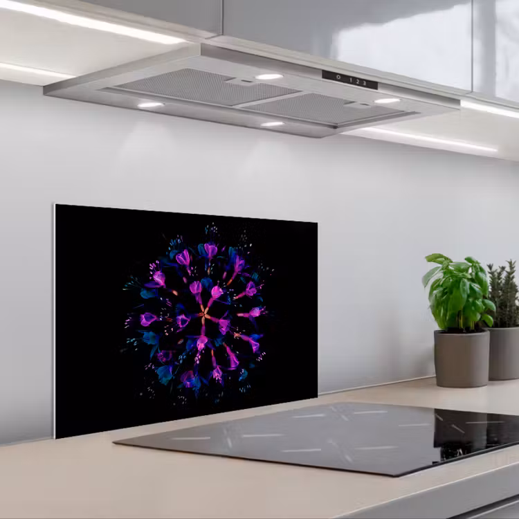 Kitchen splashback for hob - Flower - Purple - Blue - Macro - Black — 1