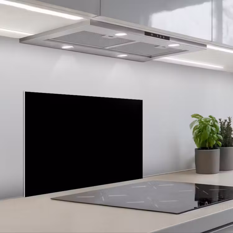 Kitchen splashback for hob - Black - Solid color — 1