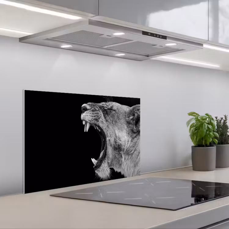 Kitchen splashback for hob - Animals - Lion - Black - White - Portrait — 1