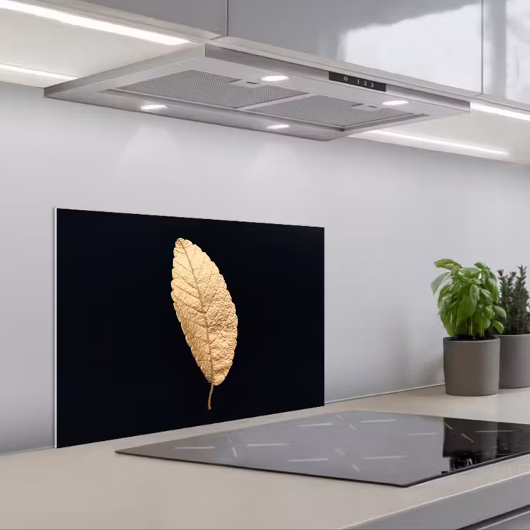 Kitchen splashback for hob - Black and gold - Leaves - Black - Plants - Luxury — 1