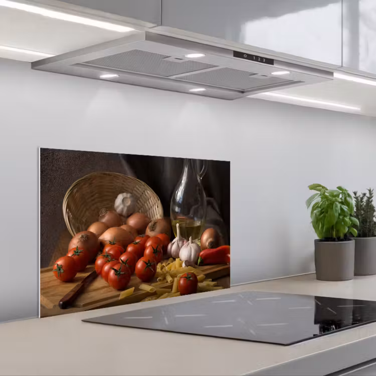 Kitchen splashback for hob - Cutting board - Vegetable - Still life - Pasta - Out - Tomato - Cutting board — 1