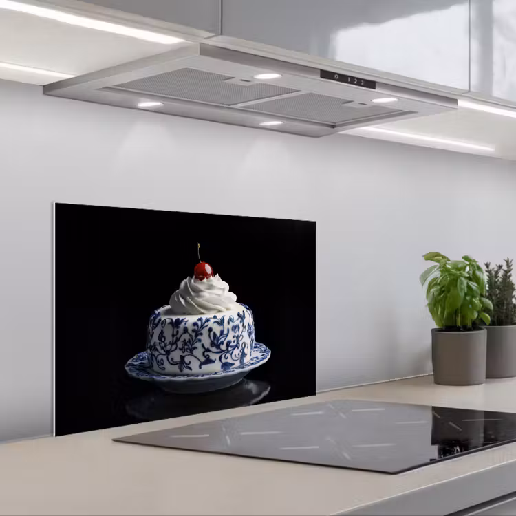 Kitchen splashback for hob - Cake - Whipped cream - Cherry - Plate - Delft blue — 1