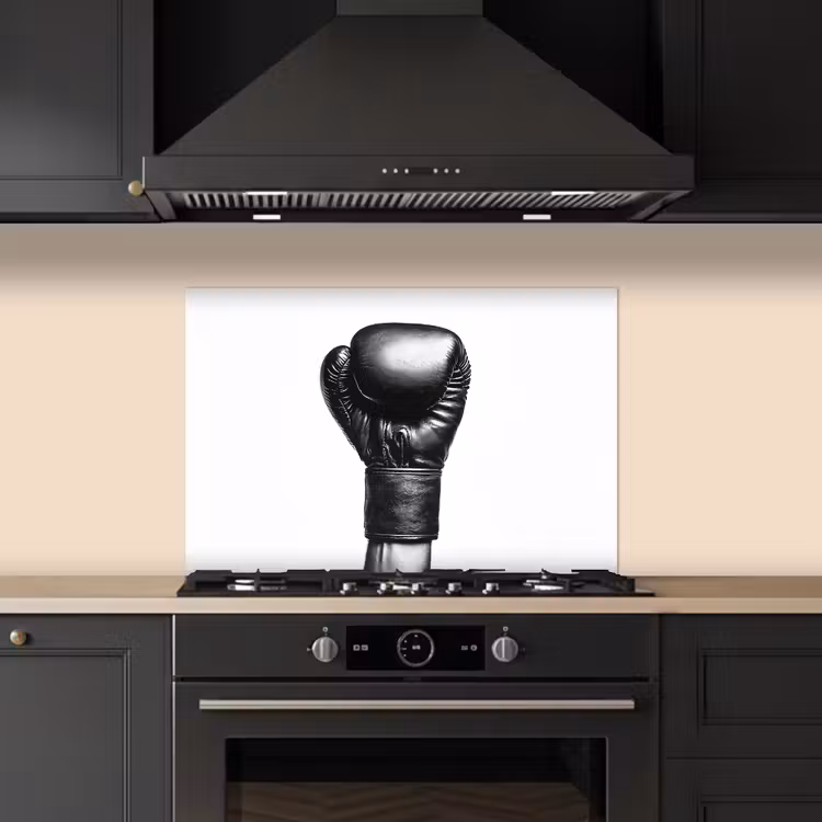 Kitchen splashback for hob - Boxing glove - Black - Hand — 5