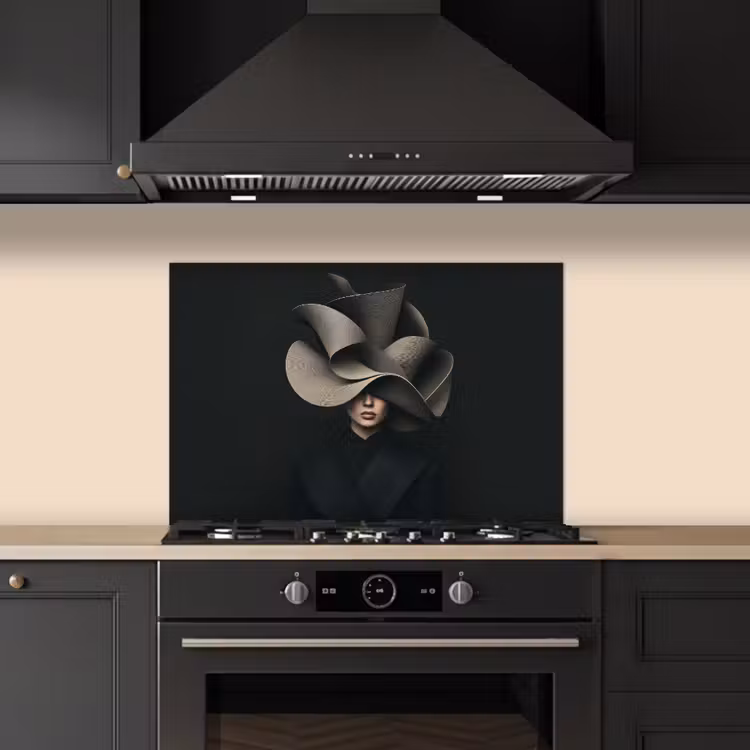 Kitchen splashback for hob - Black - Hat - Woman — 5