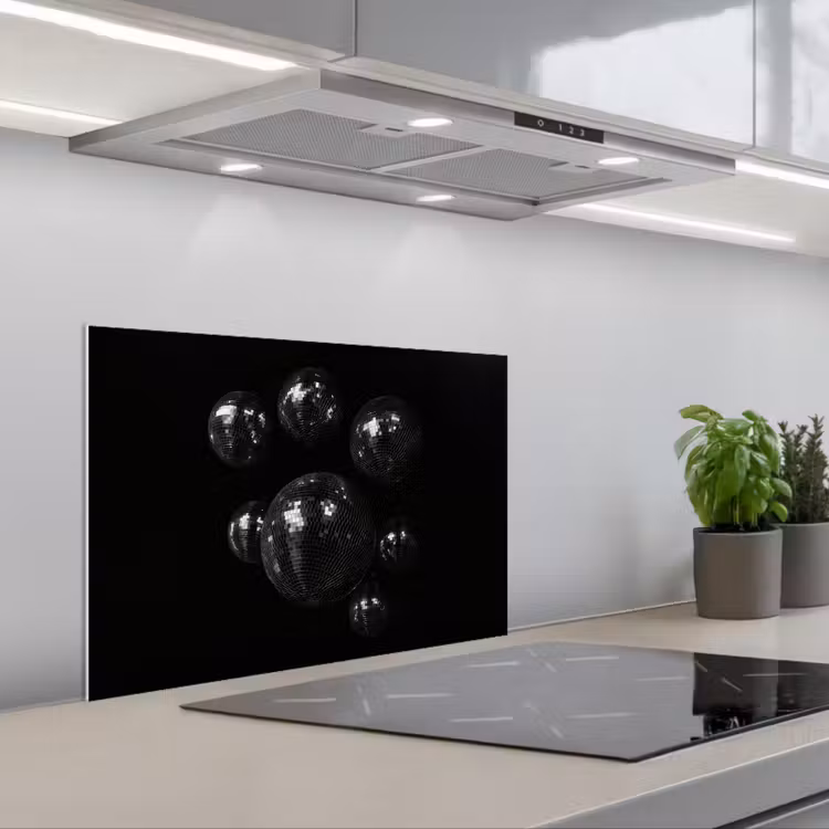 Kitchen splashback for hob - Discoballs - Minimalist - Black — 1