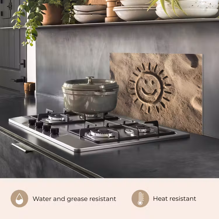 Kitchen splashback for hob - Face - Sun - Sand - Signed — 2