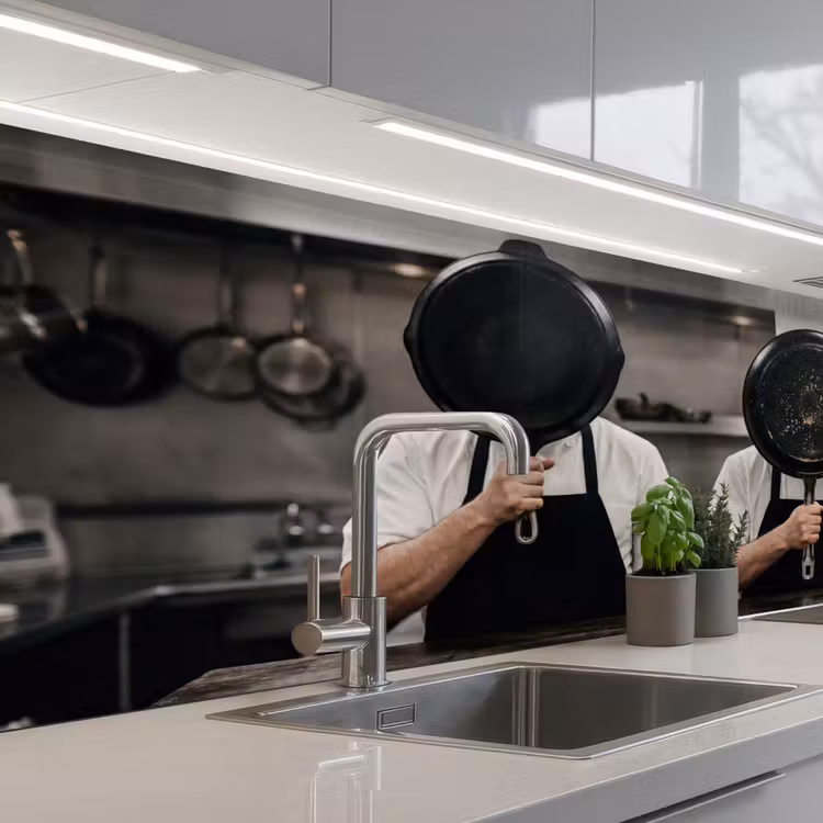 Kitchen splashback - Cooks - Frying pans - Kitchen — 2