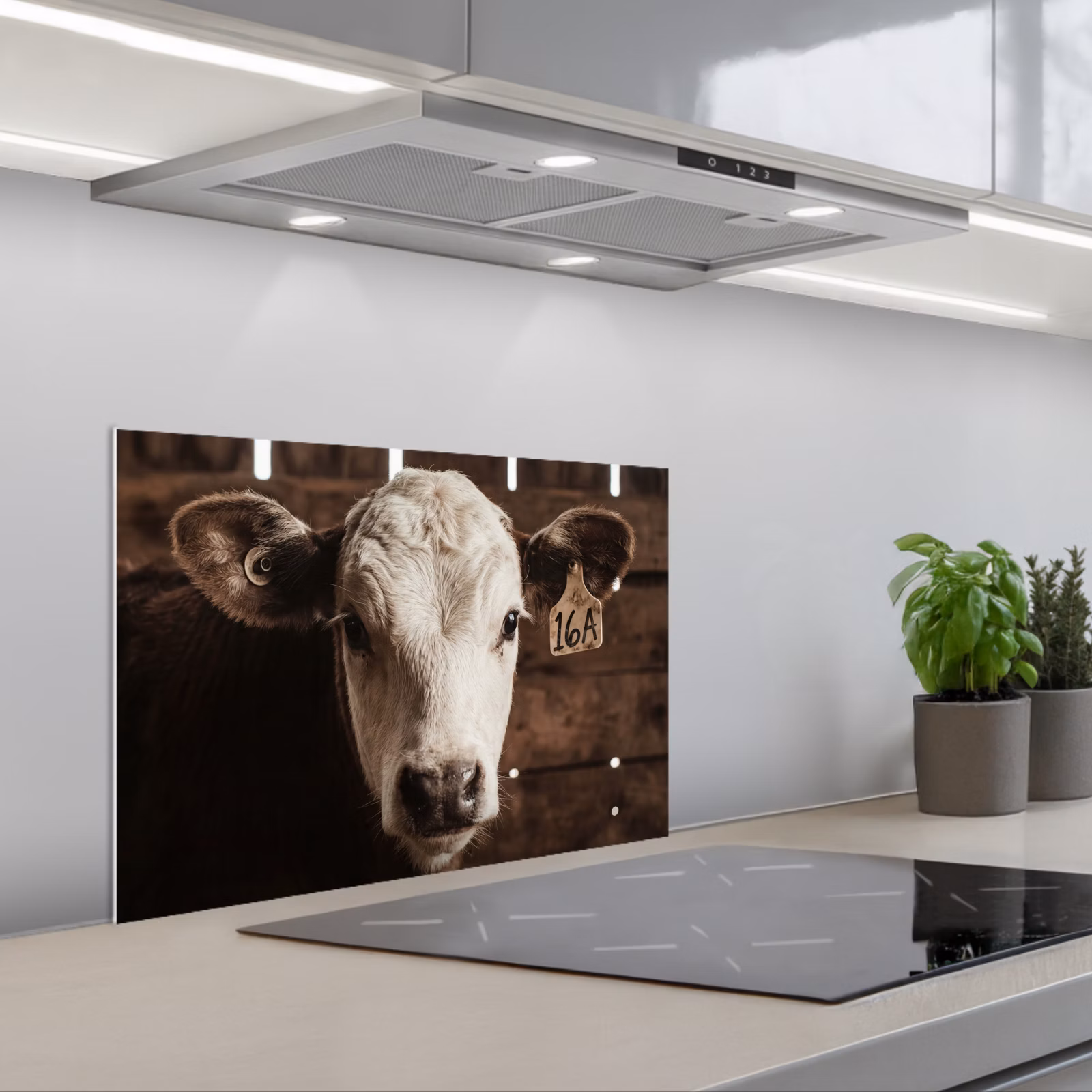 Kitchen splashback for hob - Calf - Earmark - Wooden stable — 1