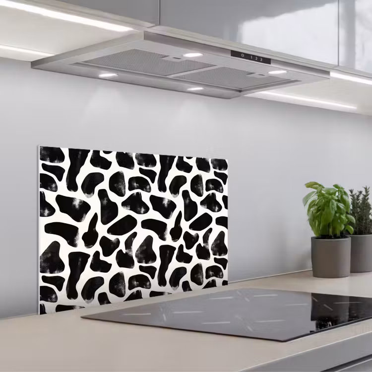 Kitchen splashback for hob - Animal pattern - Spots - Black - White — 1