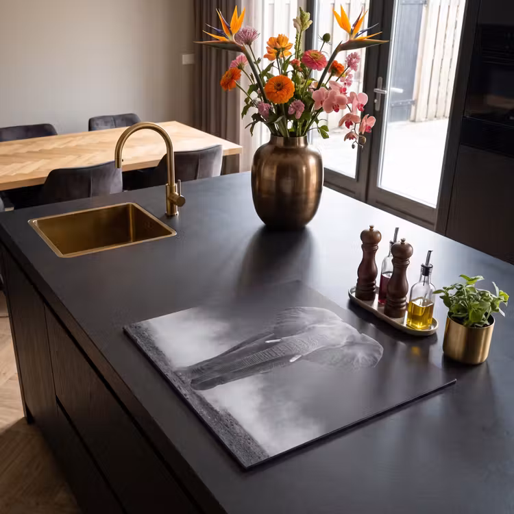 Induction hob cover - Elephant - Black - White - Smoke — 2