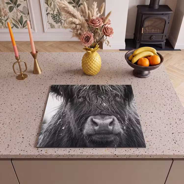 Induction hob cover - Scottish highlander - Black - White - Snowflakes — 3