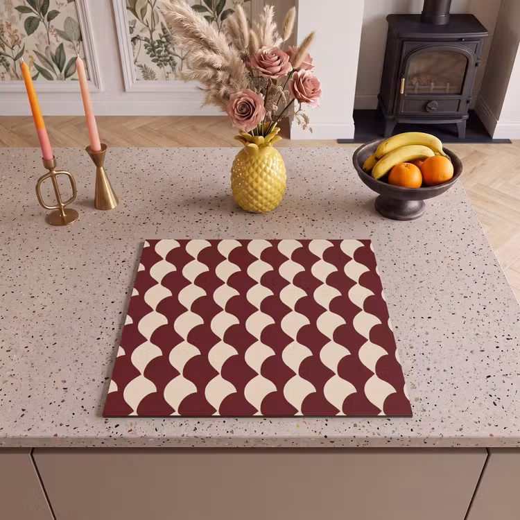 Induction hob protector - Red - Tile pattern - Cream — 3