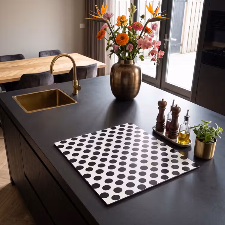 Induction hob protector - Classic - Dots - Black — 2