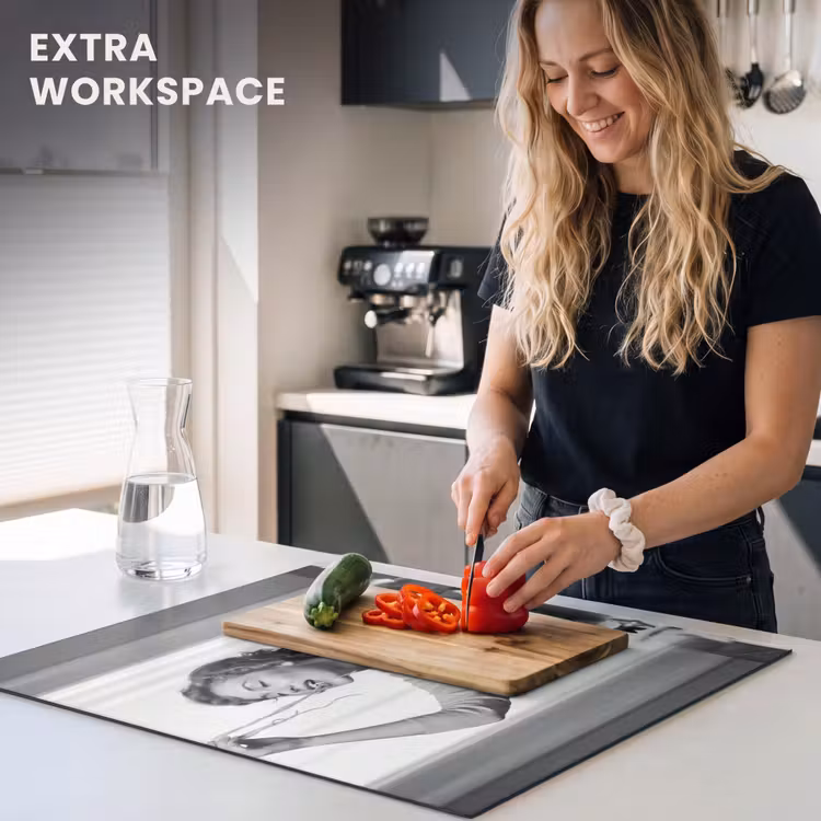 Induction hob protector - Woman - Spaghetti - Black - White — 7