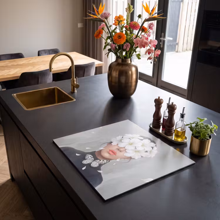 Induction hob cover - Lilies - Portrait - White — 2
