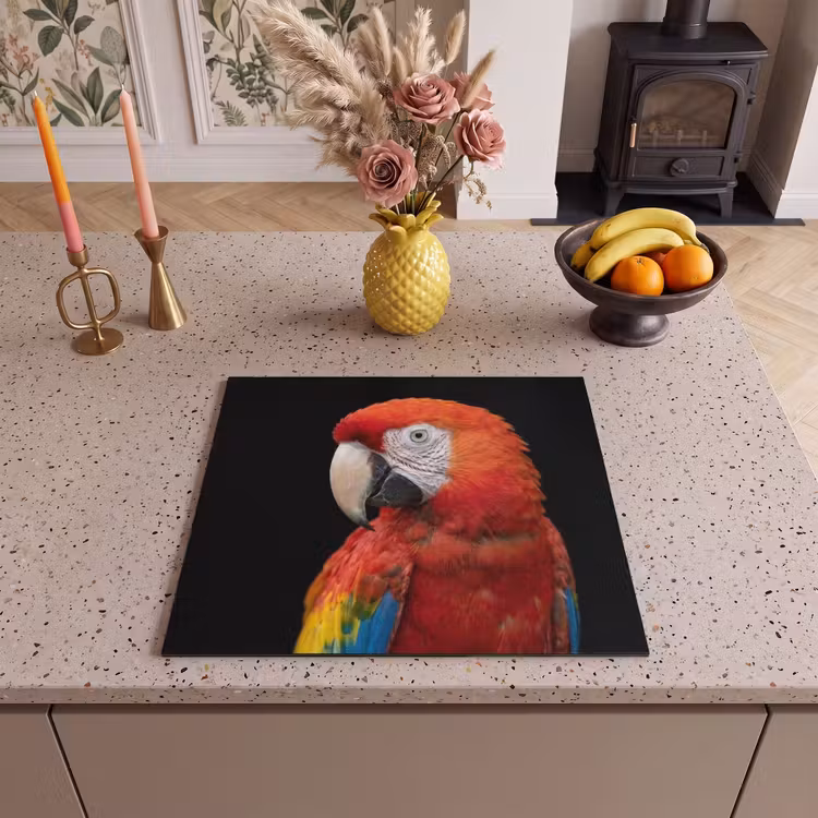 Induction hob cover - Macaw - Portrait - Red — 3
