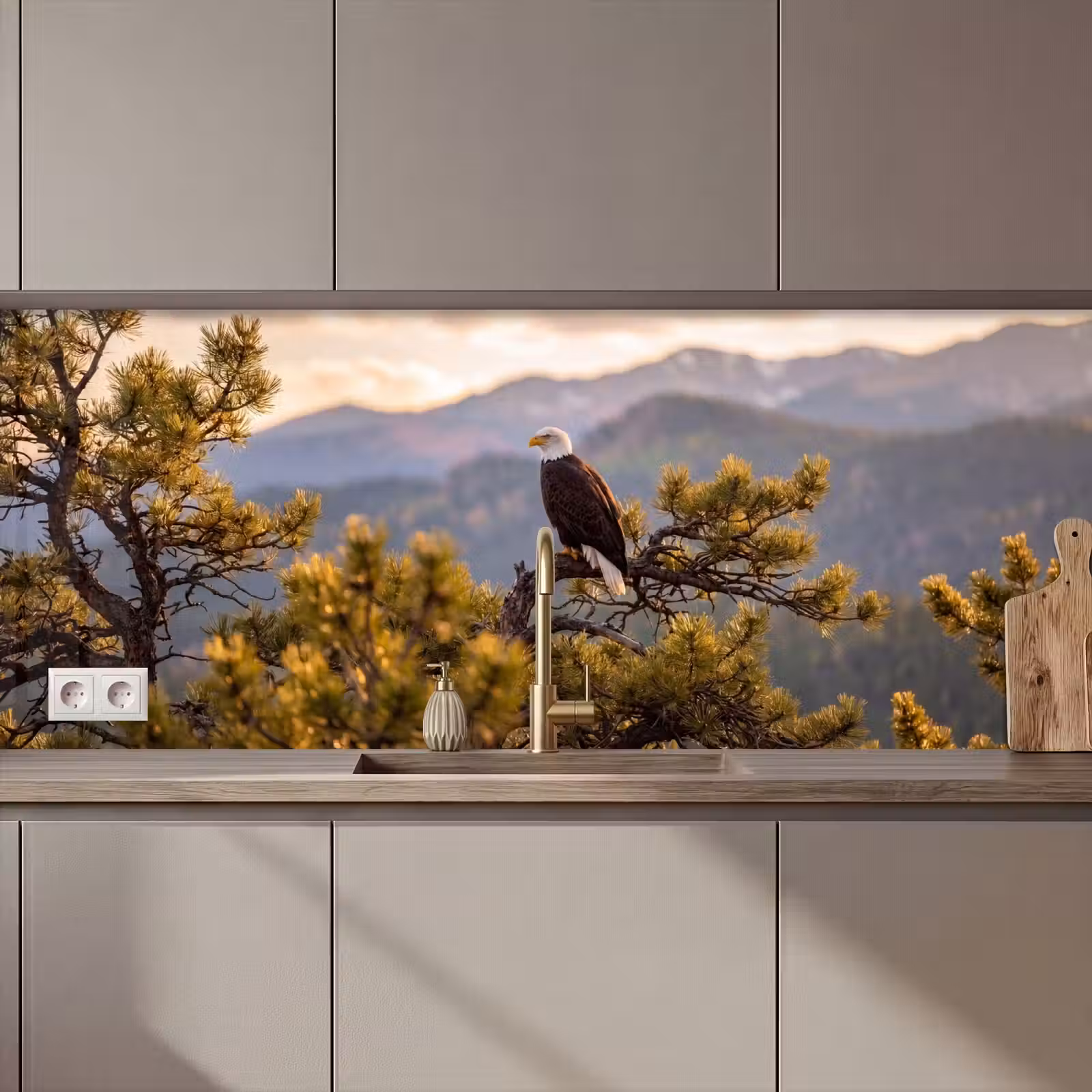 Kitchen splashback - Bald eagle - Tree - Mountains - Green — 1