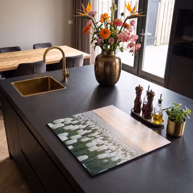 Induction hob cover - Tulips - Landscape - White — 2