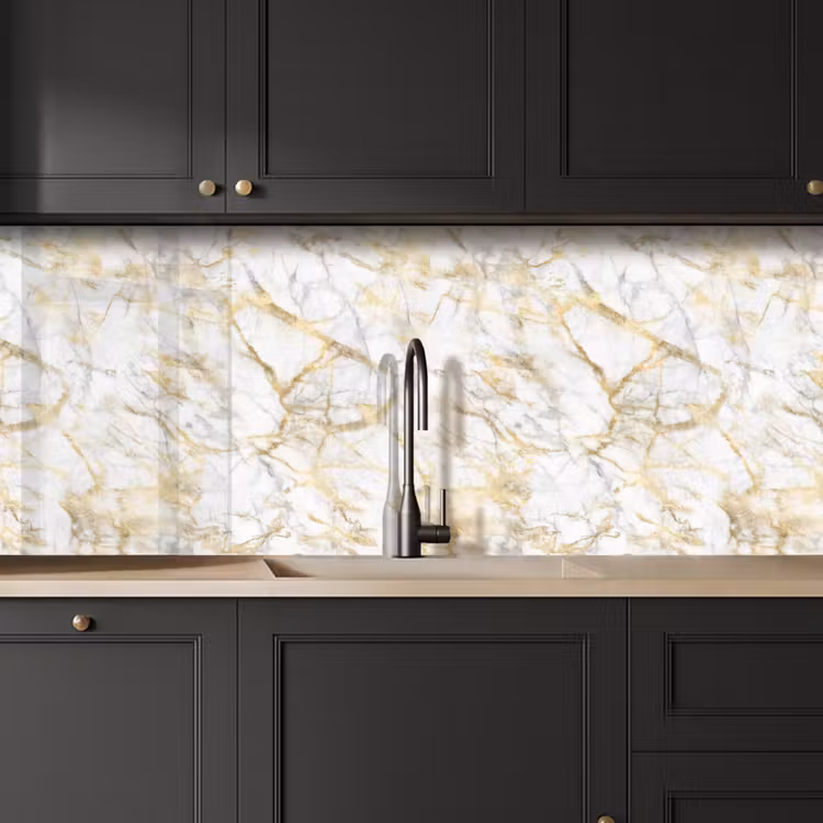 Kitchen splashback - Marble - White - Expressive - Gold accents — 6