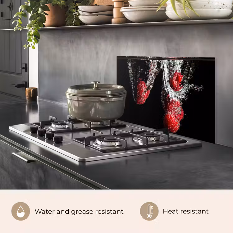 Kitchen splashback for hob - Red Raspberry Splash — 2