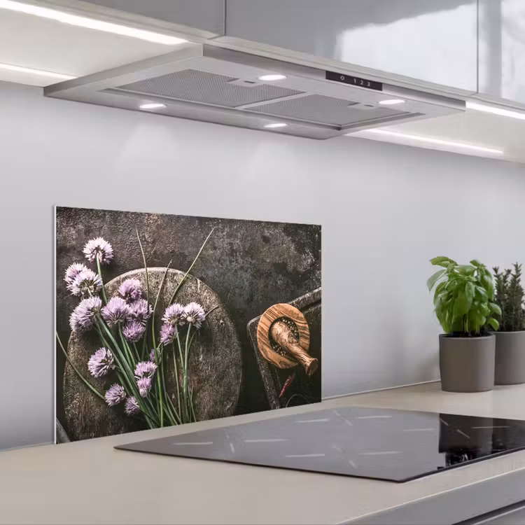 Kitchen splashback for hob - Still Life with Chives — 1