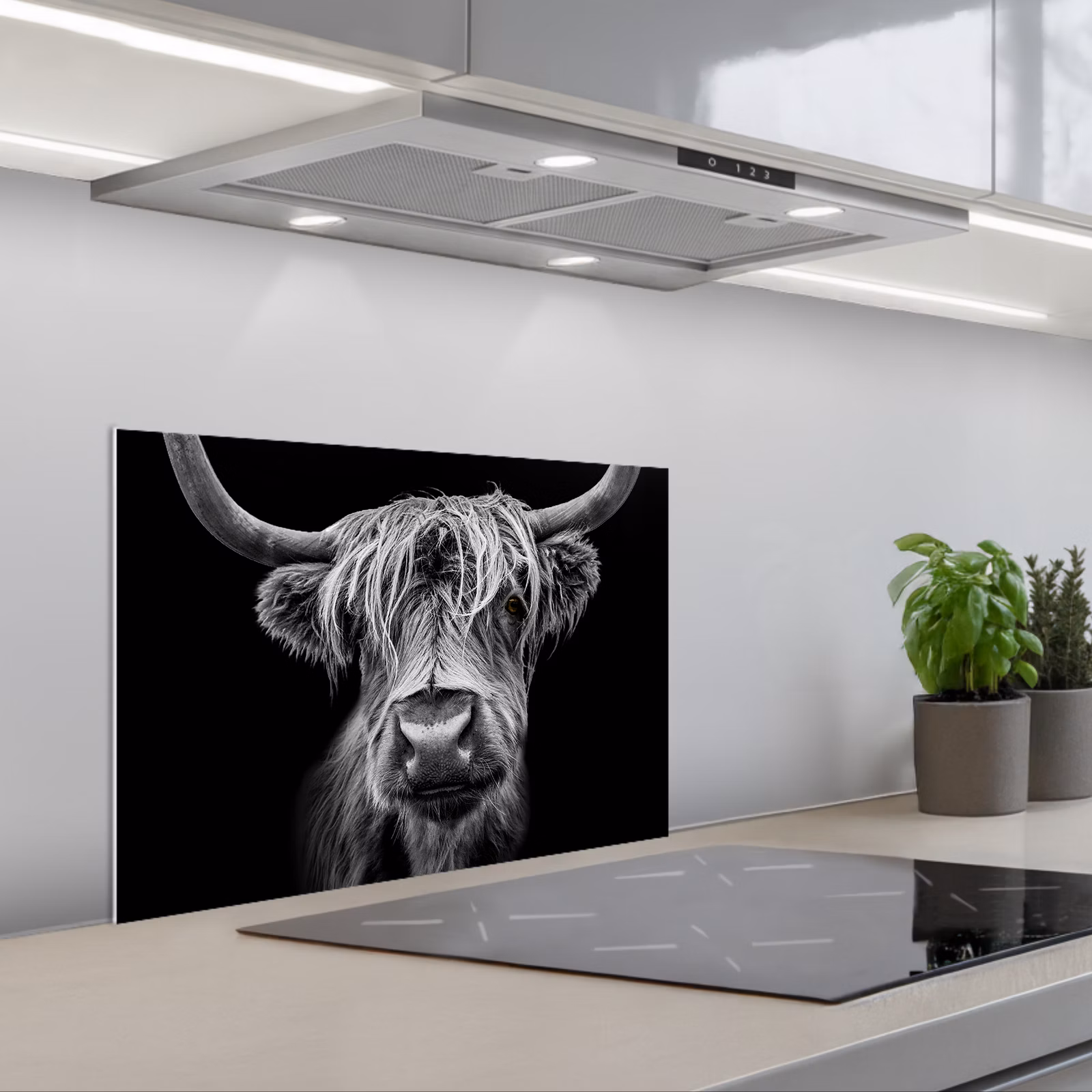 Kitchen splashback for hob - Scottish Highlander - Horns - Black - White - Cow - Wild - Animals — 1