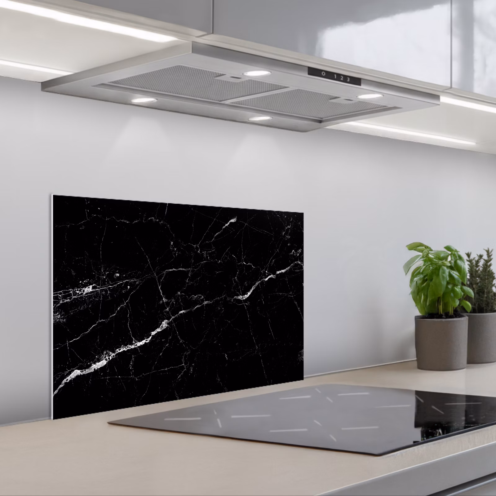 Kitchen splashback for hob - Marble look - Black - Luxury — 1