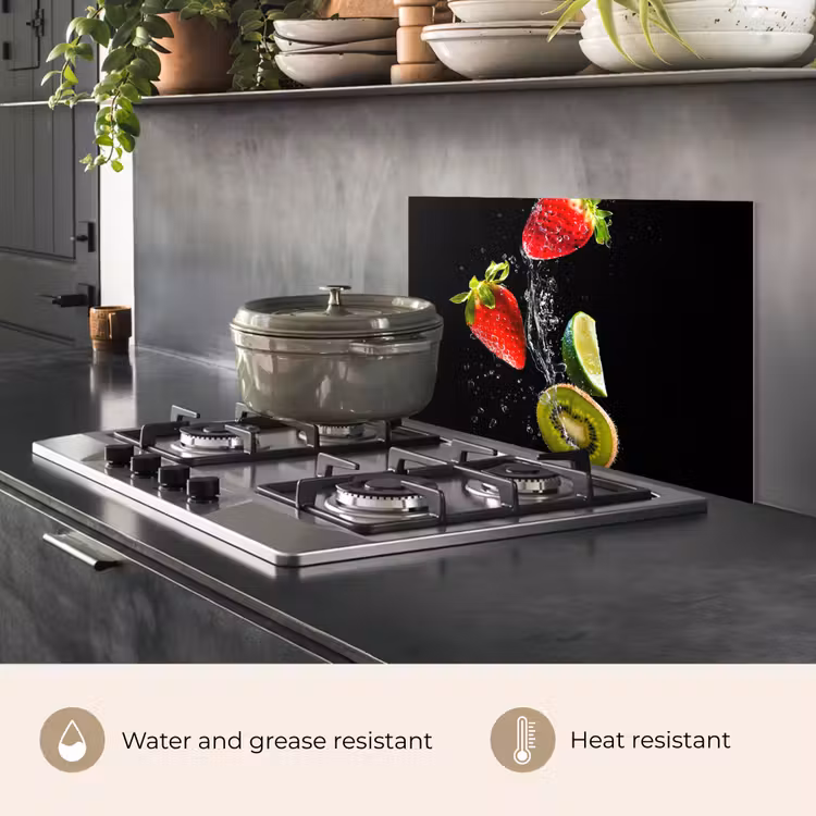 Kitchen splashback for hob - Fruit - Water - Black - Still Life Strawberry - Kiwi — 2